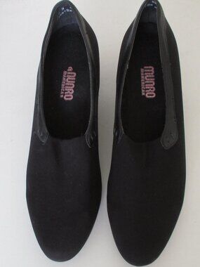 Munro American Womens Black Nylon Pump w/2.0" Shock Absorbing Heel NWOB - 9.5N